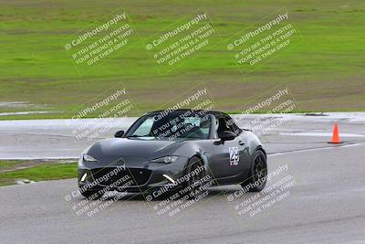 media/Jan-08-2023-OnGrid (Sun) [[46c634b271]]/Green/Front Straight (940am)/